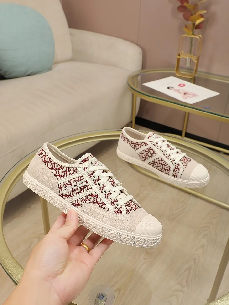 👟👟Ex-factory price 420👟👟 GUCCI~24 The latest double G embroidered low-cut lace-up fashion sneakers, originally developed, the fabric is exclusive double G fabric, the upper is perfectly matched with special craftsmanship, the lining is sheepskin, rubber outsole, size 35 to 40